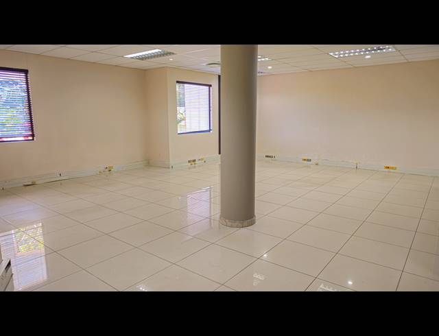 270M² OFFICE TO LET IN UMHLANGA RIDGE
